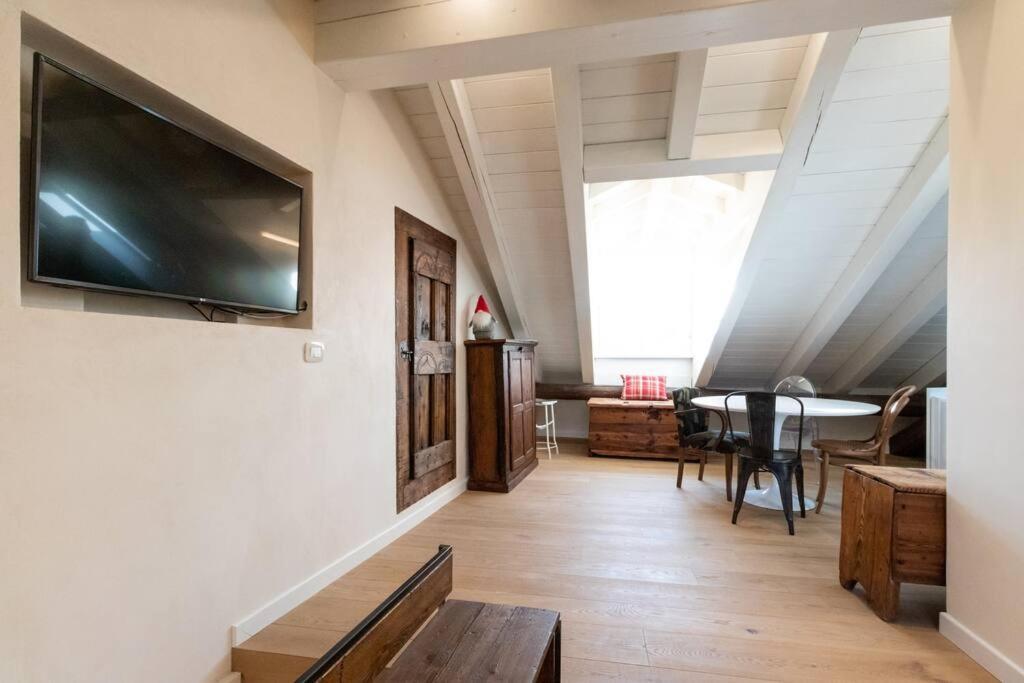 Croix 1541 - Cir 0198 Appartement Aosta Buitenkant foto